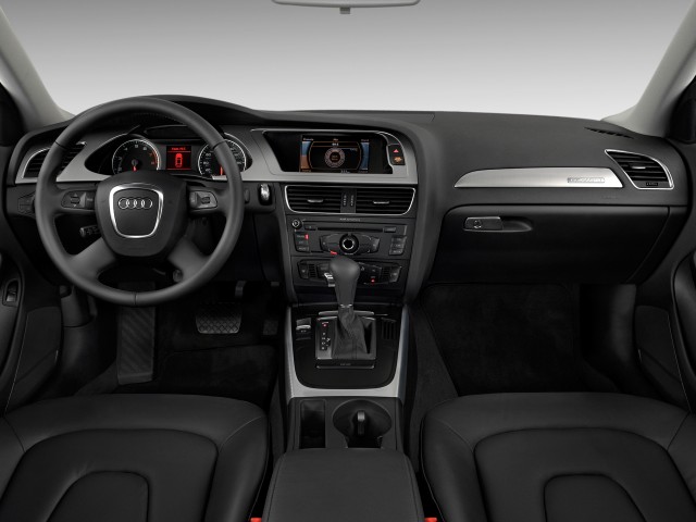 Fourth Photo Audi A4 2010